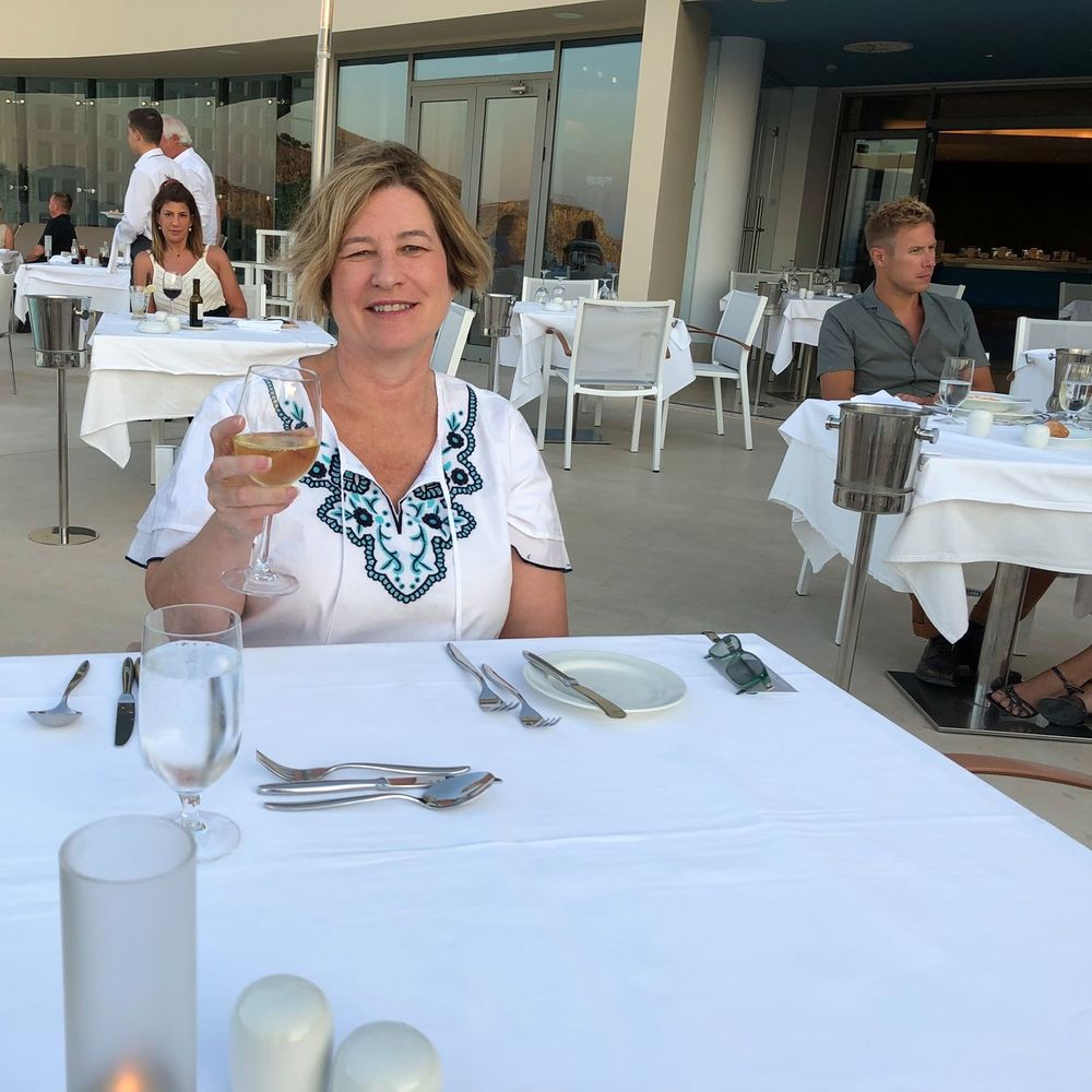 Meet your Posher, Sharon